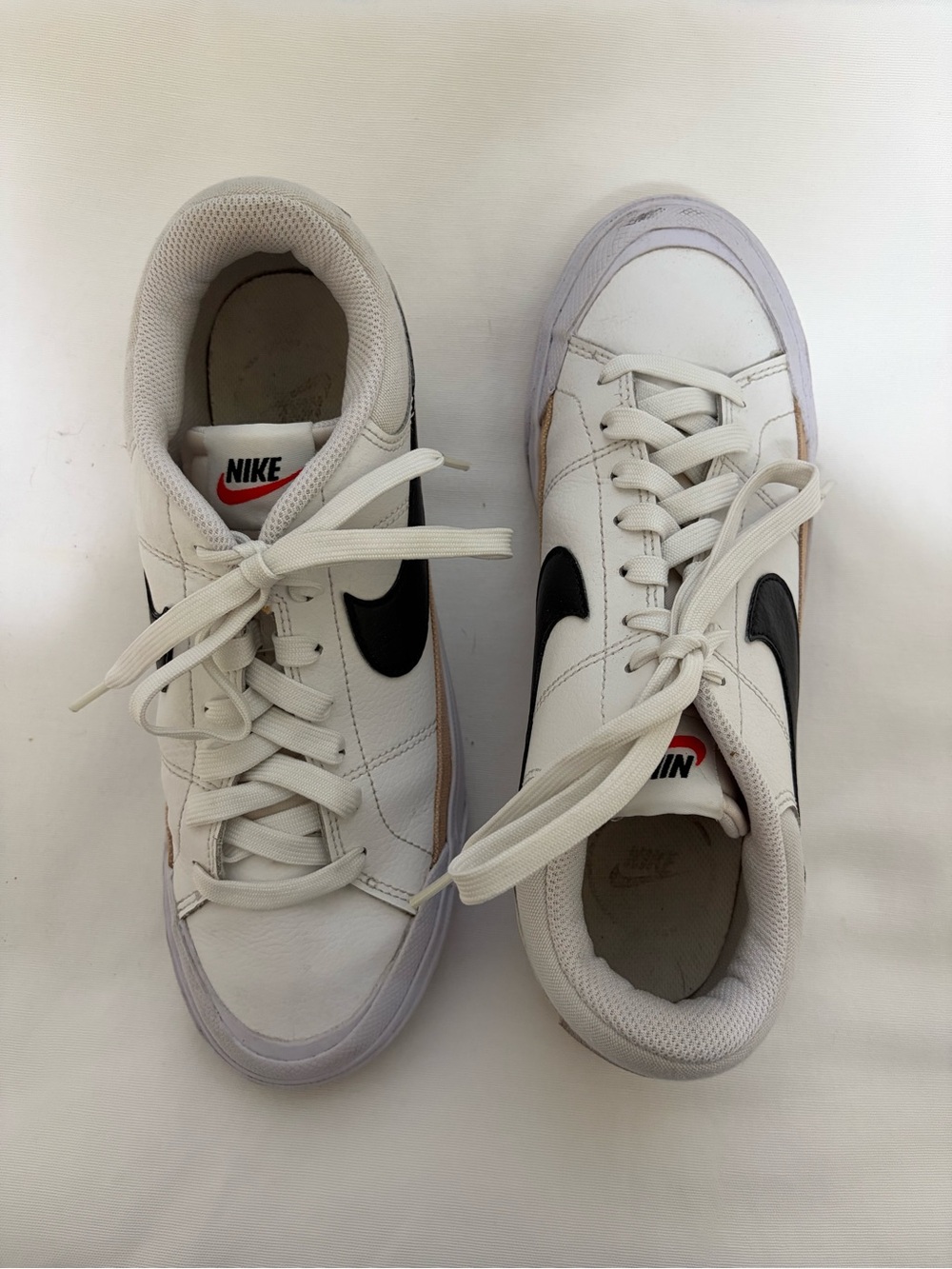 NIKE COURT LEGACY LIFT WHITE BLACK PLATFORM SNEAKERS WOMENS